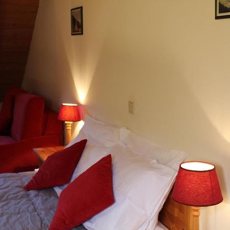 Residenze Sonnenschein Casa Rossa Aparthotel Niederdorf Buitenkant foto