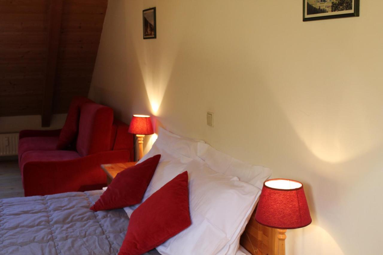 Residenze Sonnenschein Casa Rossa Aparthotel Niederdorf Buitenkant foto