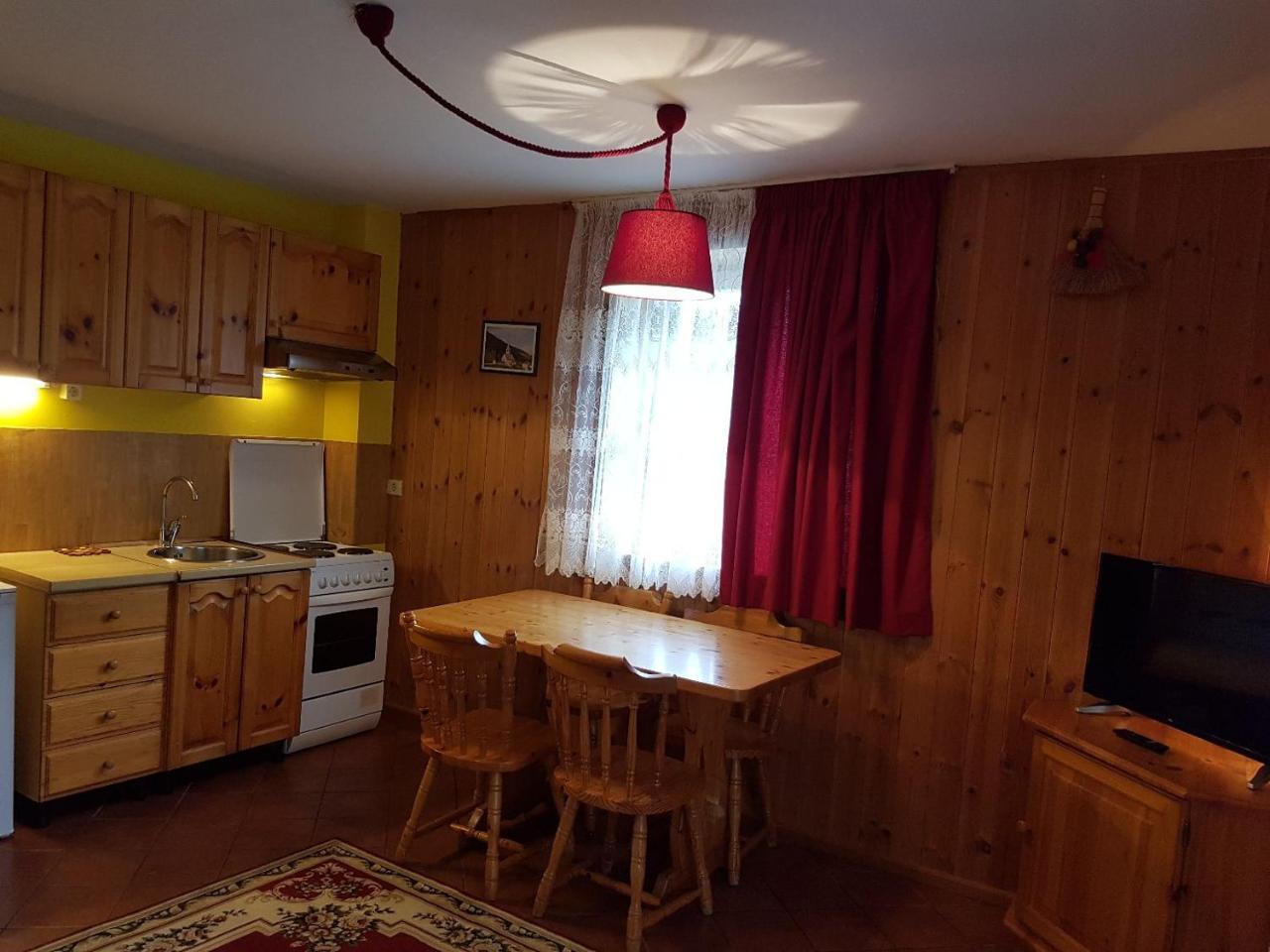 Residenze Sonnenschein Casa Rossa Aparthotel Niederdorf Buitenkant foto